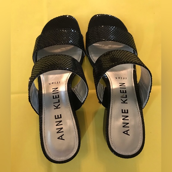 Anne Klein black 2 banded sandal - Picture 3 of 10